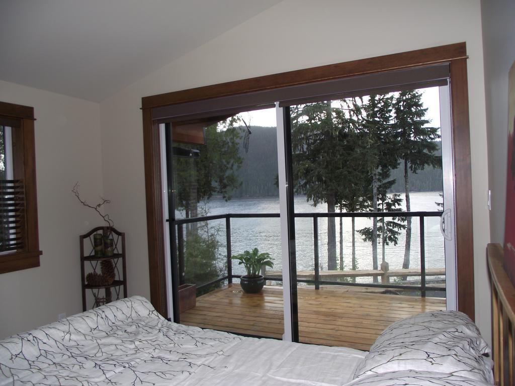 Wild Coast Chalets Port Renfrew Εξωτερικό φωτογραφία