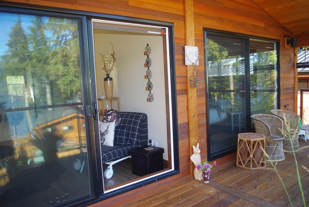 Wild Coast Chalets Port Renfrew Δωμάτιο φωτογραφία