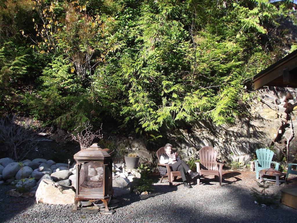 Wild Coast Chalets Port Renfrew Δωμάτιο φωτογραφία